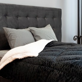 Κουβερτοπάπλωμα Coral Με Γέμιση Πολυεστερικής Βάτας 350gr/m2 Μαύρο - Κουβερτοπάπλωμα στο  bscollection